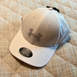 BNWT UA golf hat. White.